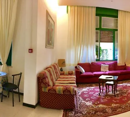 K2 Hotel