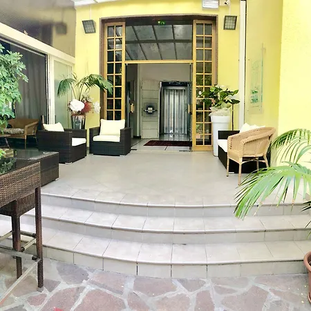 K2 Hotel